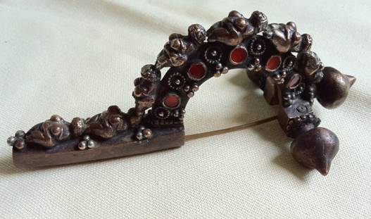 Etruskische Zwiebelknopffibel